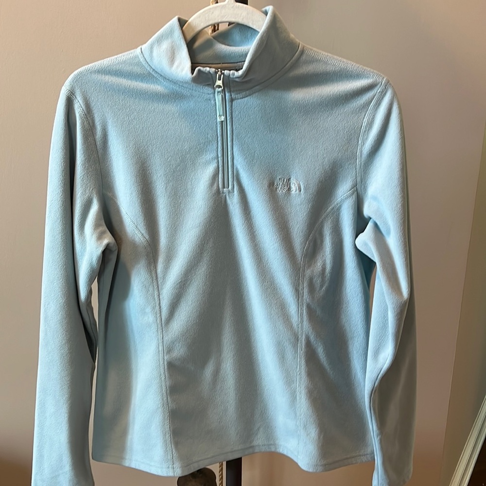 Women’s North Face fleece pullover